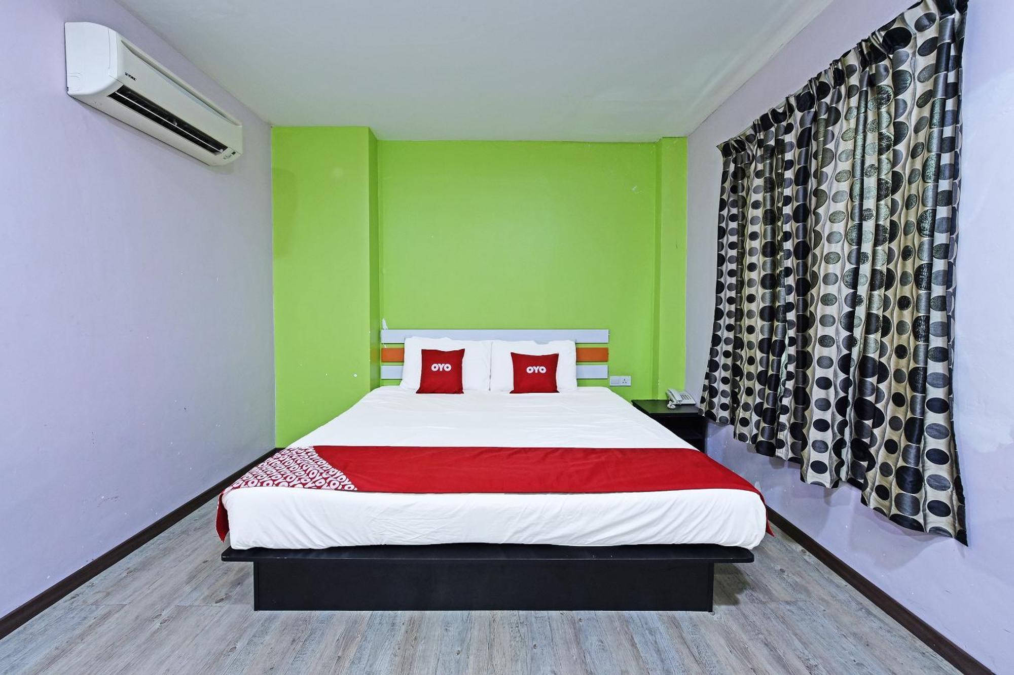 Super Oyo 992 Orange Hotel Kuala Pilah Exteriér fotografie